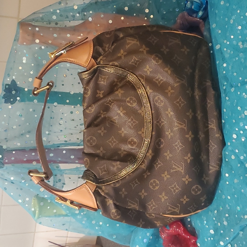 Louis Vuitton Kalahari GM Limited Edition Bag with COA - Picture 3 of 16